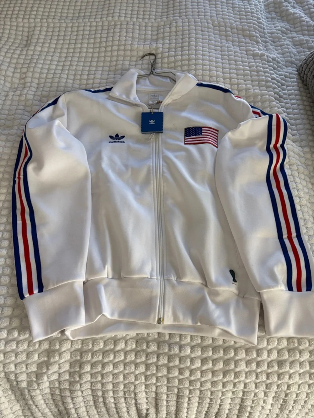 Adidas's 1974 Fifa W C White Track Jacket with Red & Blue Sleeve Stripes - Picture 1 of 4